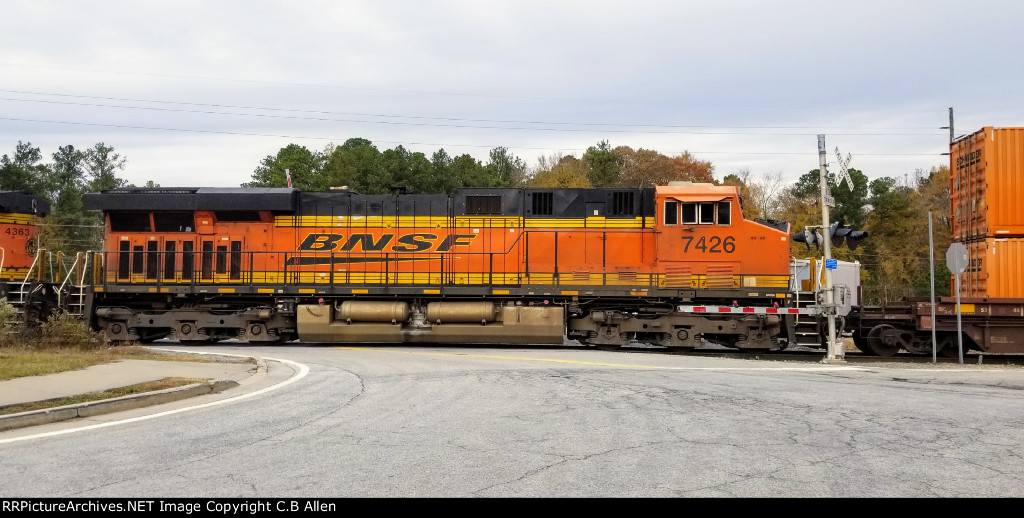 BNSF 7426